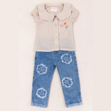 Conjunto de Blusa y Jeans con Flores - Ternura y Estilo