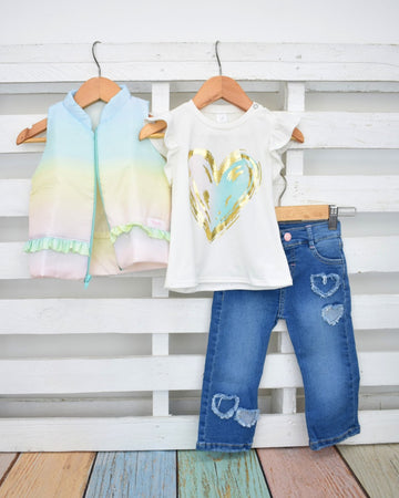 Conjunto Jeans con Camiseta y Chaleco Iridiscente