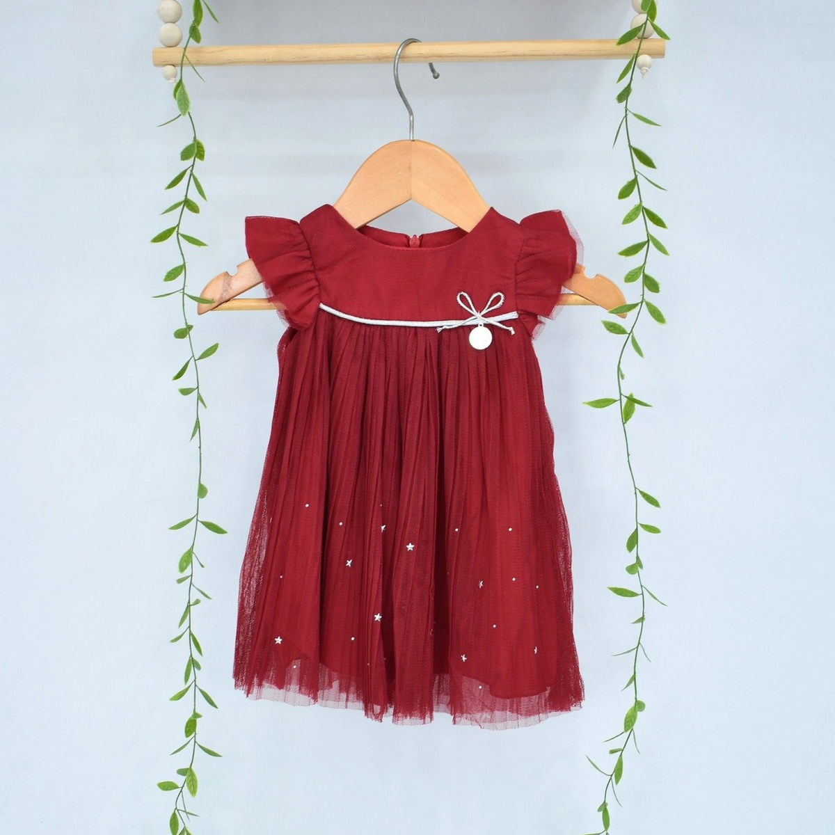 Vestido con Tul y Detalles de Estrellas