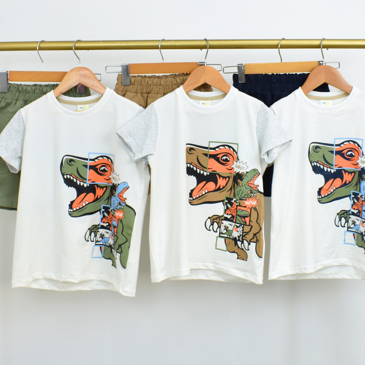 Conjunto de Bermuda y Camiseta Dinosaurio Rex