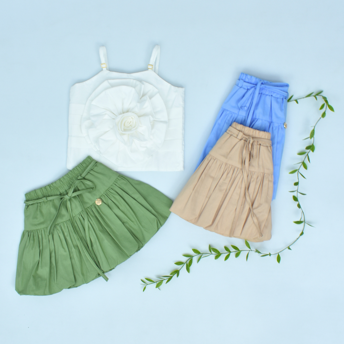 Conjunto de Falda Globo y Blusa Flor Niña Bebé