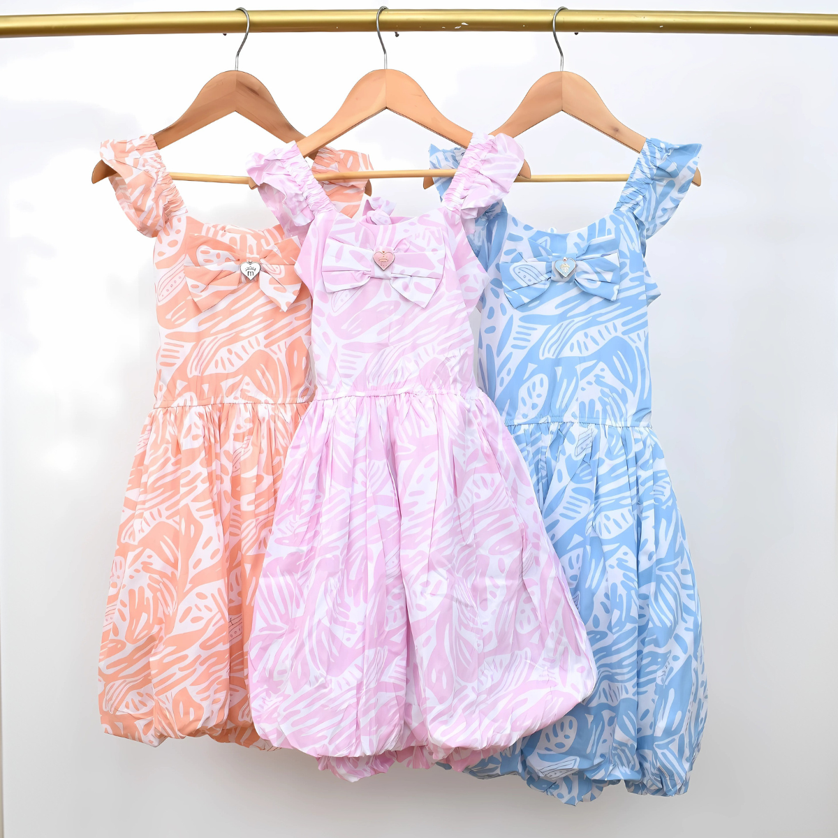 Vestido Globo con Moño y Boleros - Frescura y Encanto