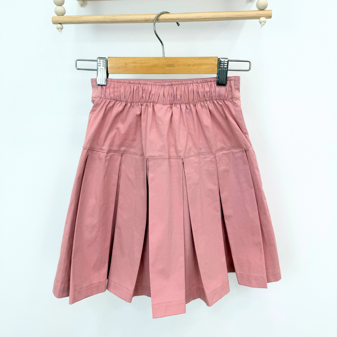 Falda Prensada Color Palo de Rosa
