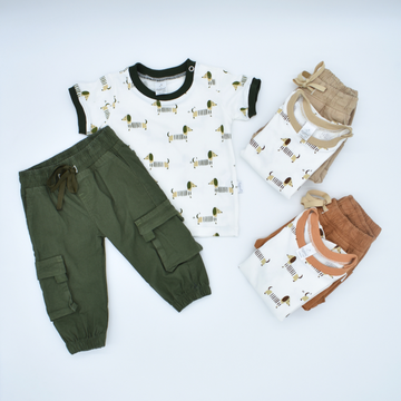 Conjunto de Camiseta y Pantalón de Perritos
