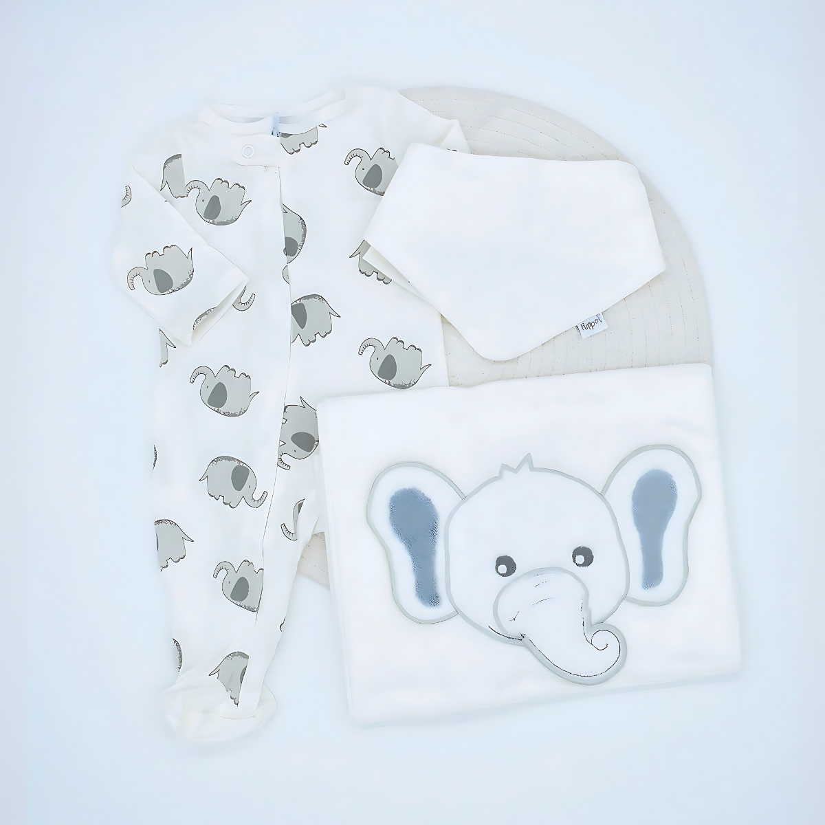 Set de Primer Día con Bordado de Elefante – x8 Piezas