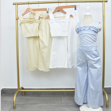 Conjunto de Pantalón Ancho y Blusa Enrresortada