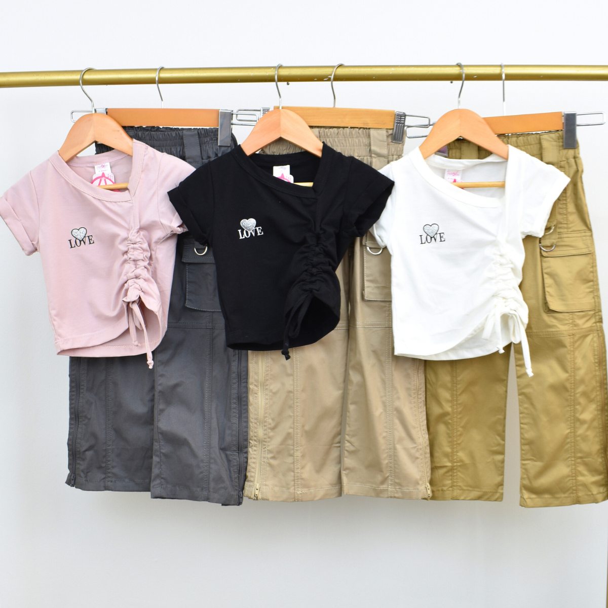 Conjunto Pantalón Cargo y Blusa