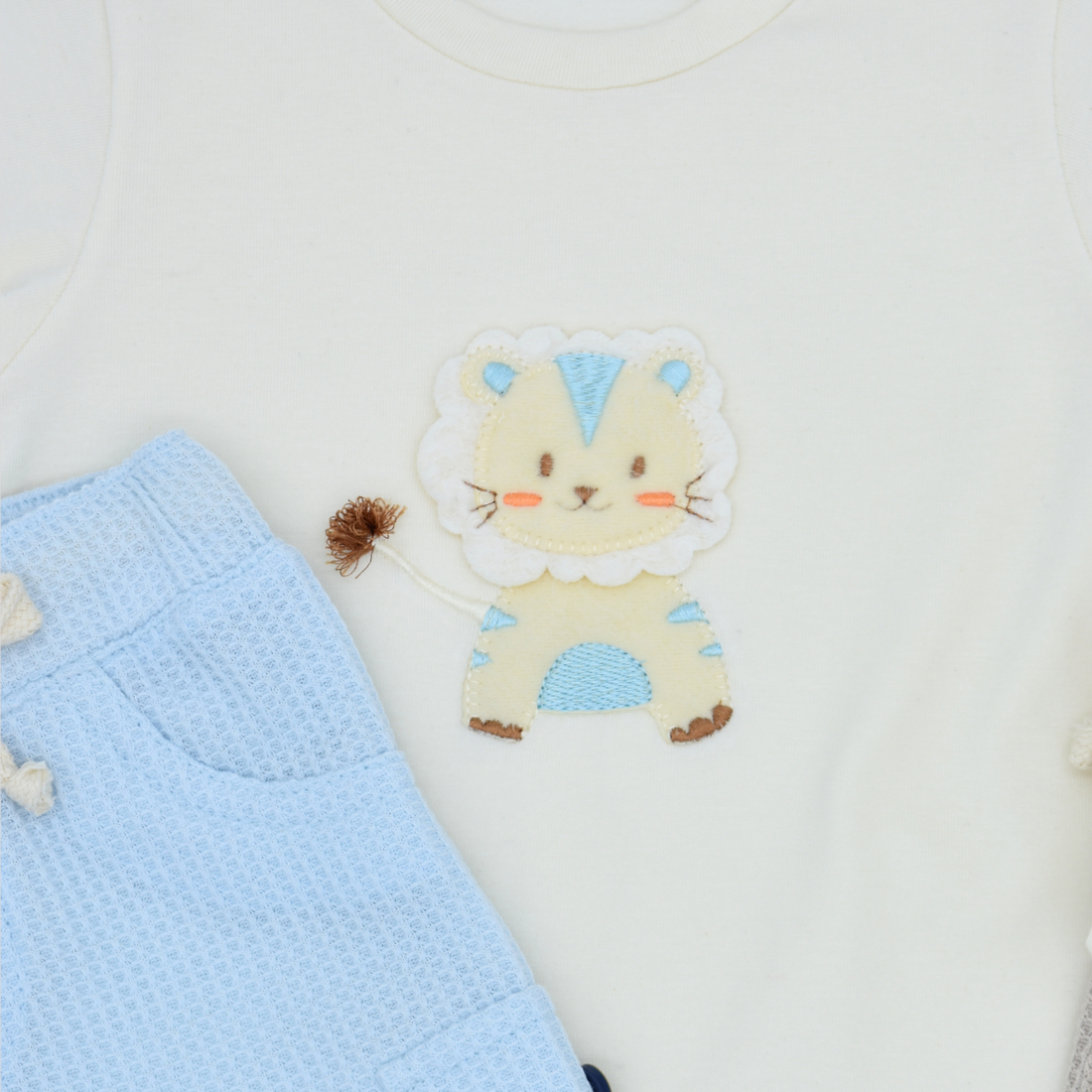 Conjunto De Bebe En Bermuda Leon