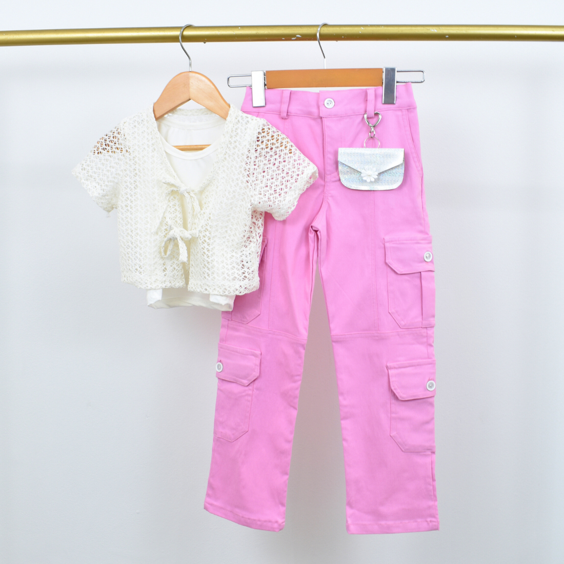 Conjunto de Blusa Tejida y Pantalón Cargo