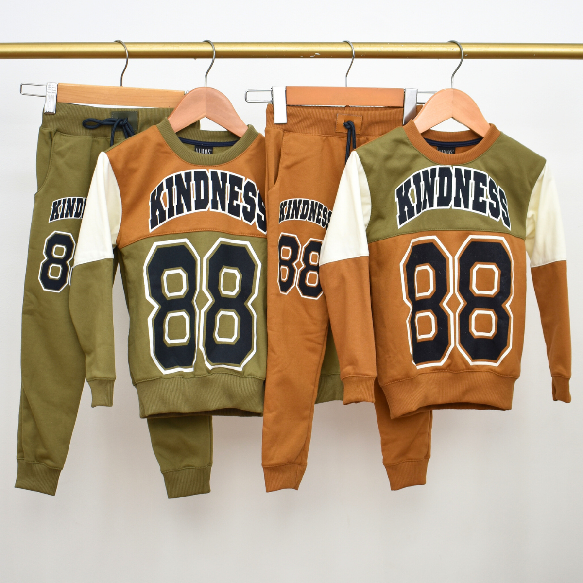 Conjunto Deportivo Infantil "Kindness 88"