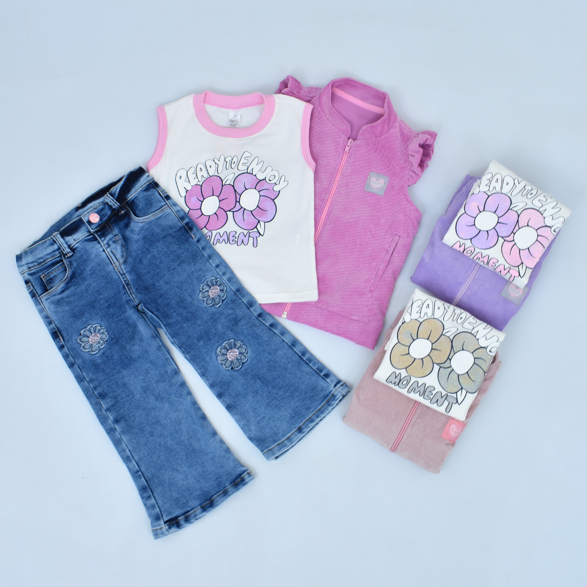 Conjunto Pantalón Acampanado, Blusa y Chaleco