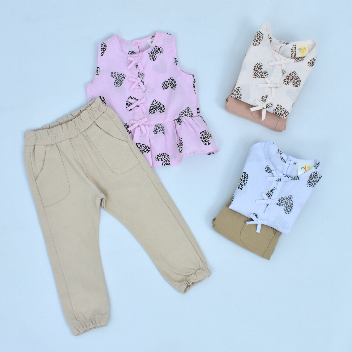 Conjunto Pantalón y Blusa Estampada de Corazones